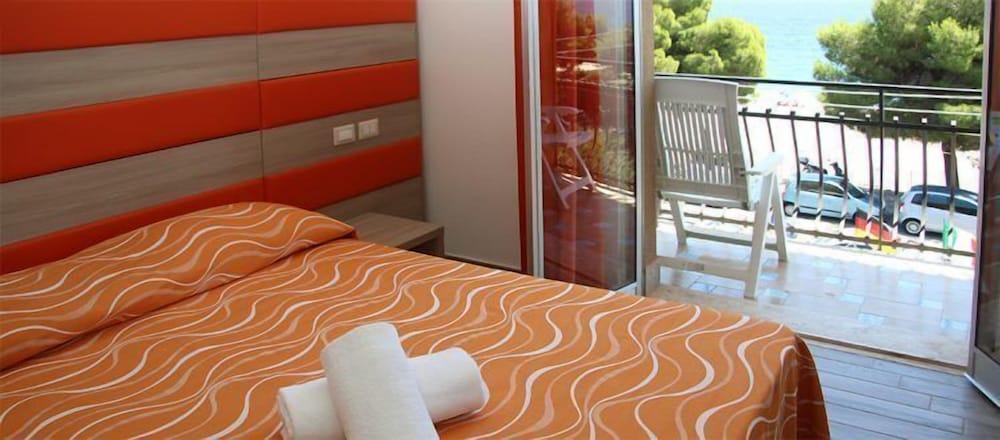 

Bologna - Taormina - ChrisMare Hotel