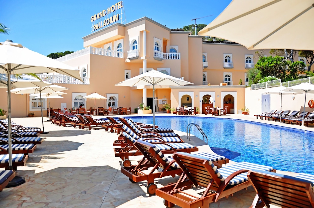 

Catania - Cala Llonga - Grand Hotel Palladium Santa Eulalia del Río