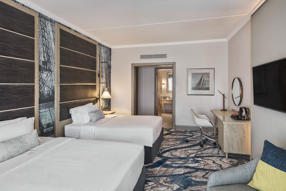 

Milano - Port Louis - Le Suffren Hotel & Marina