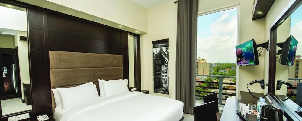 

Roma - Colombo - Fair View Hotel Colombo
