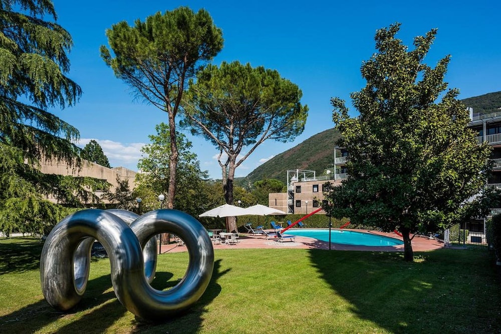 

Catania - Spoleto - Albornoz Palace Hotel
