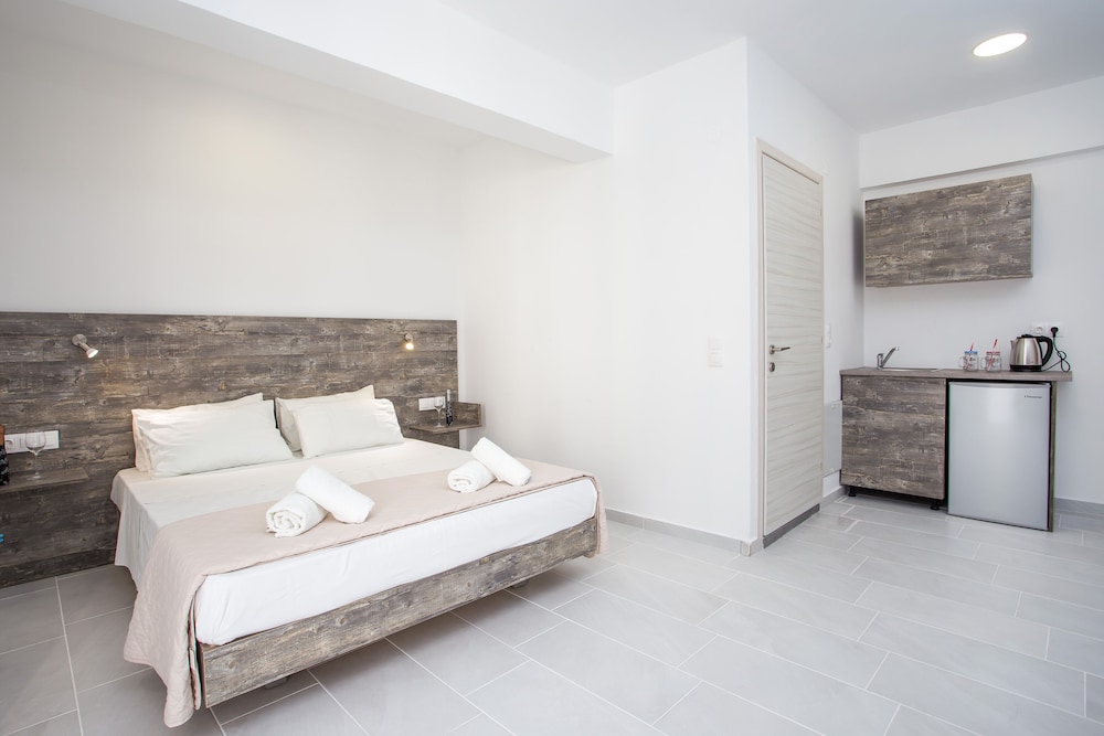 

Roma - Faliraki - Anika Studios