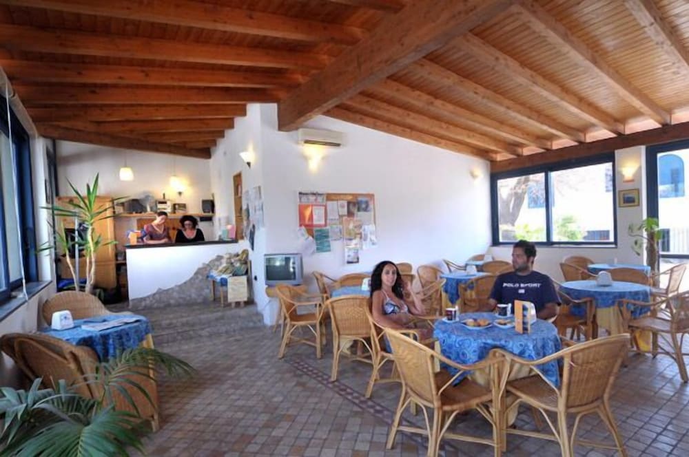 

Bologna - Isole Eolie, Sicilia - Hotel Aura