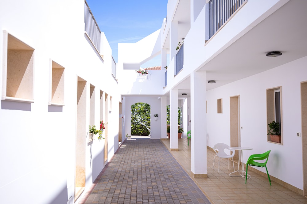 

Milano - Specchiolla - Donnosanto Residence