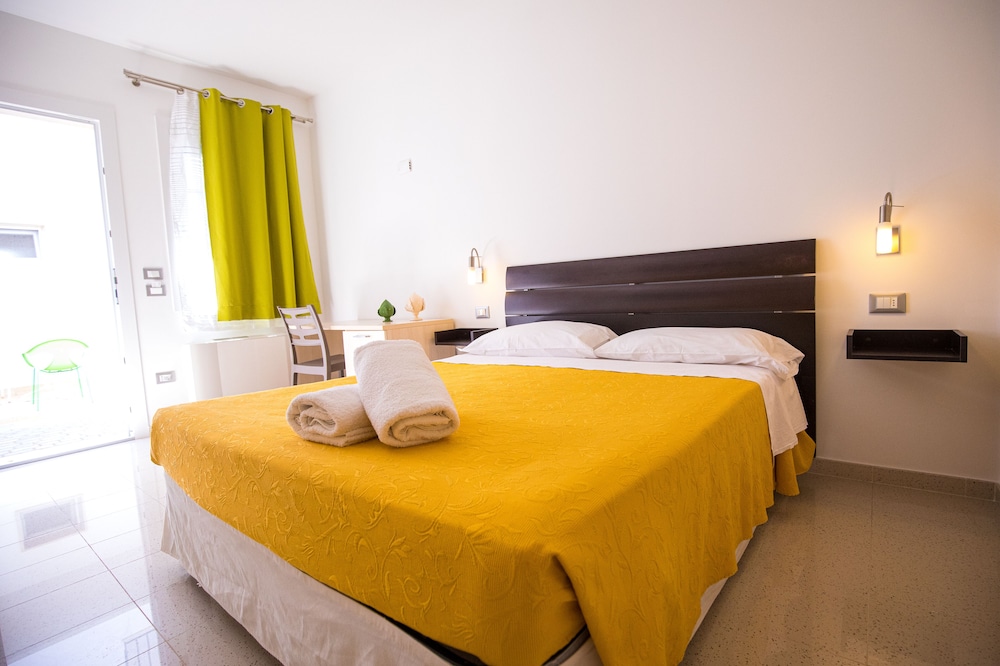 

Trieste - Carovigno - Donnosanto Residence