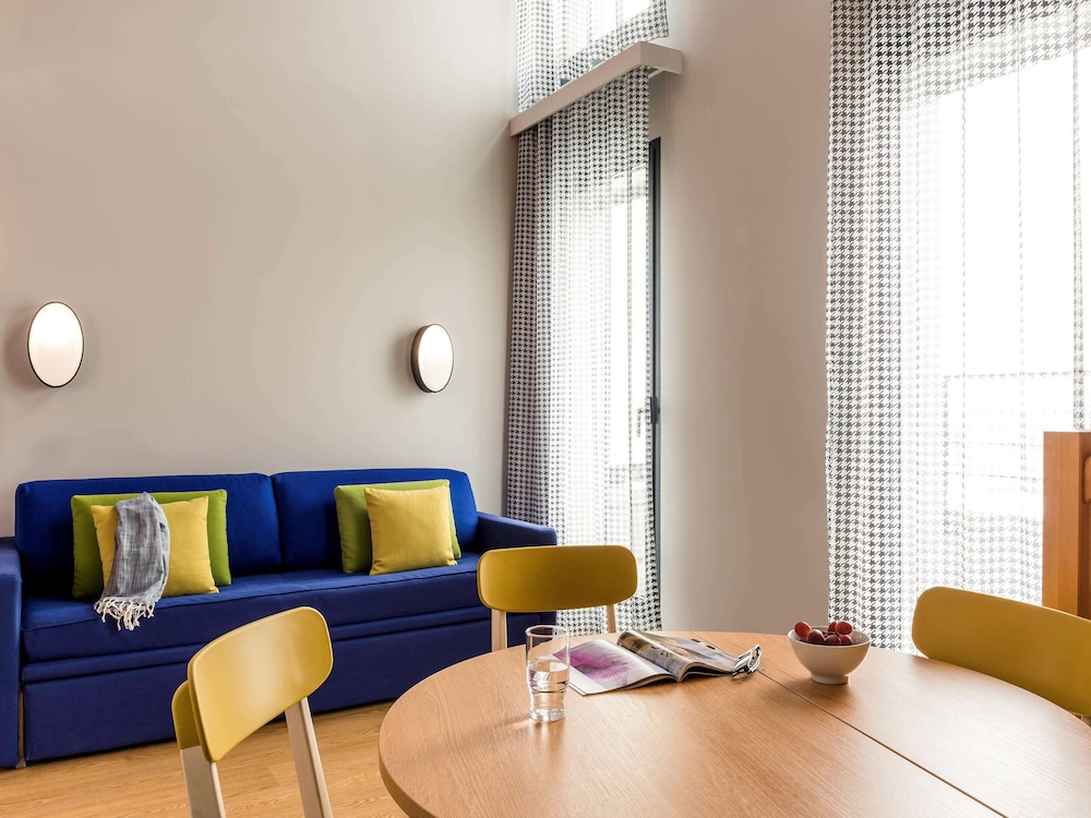 

Reggio Calabria - Saint-Ouen - Aparthotel Adagio access Colombes La Défense
