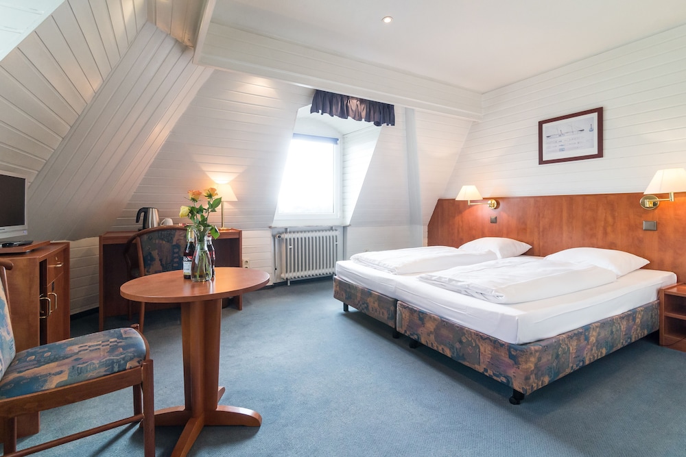 

Napoli - Hofheim am Taunus - Tagungshotel Höchster Hof Frankfurt