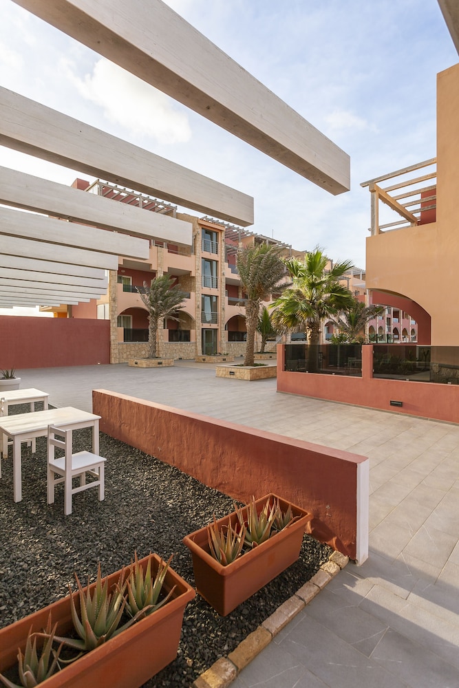 

Milano - Isola di Boa Vista, Capo Verde - Aparthotel Por do Sol