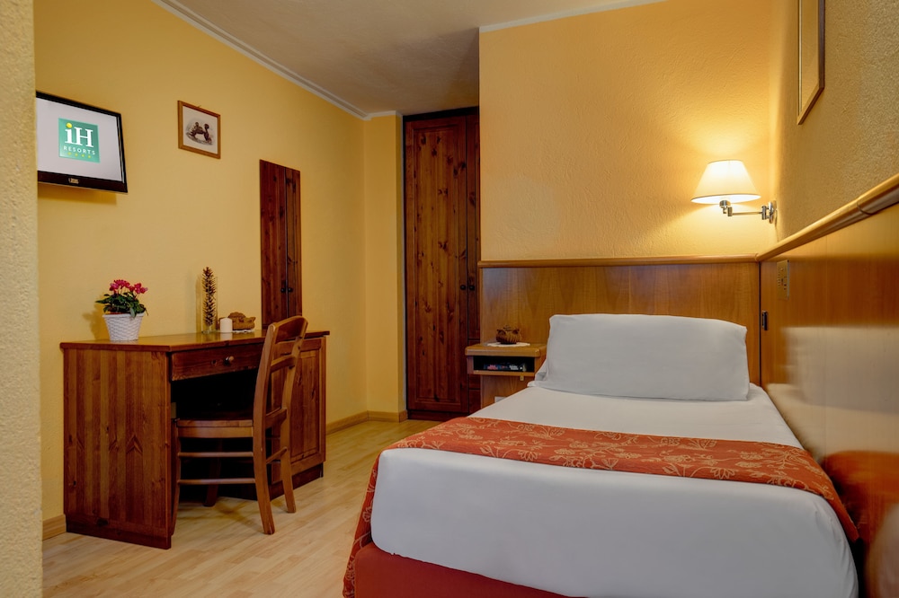 

Palermo - Courmayeur - IH Hotels Courmayeur Mont Blanc Resort