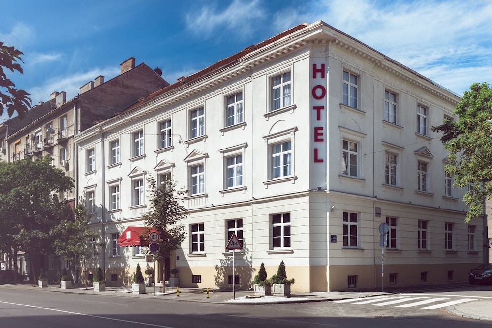 

Milano - Belgrado - Hotel Theater Belgrade