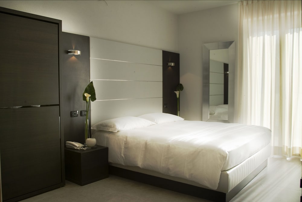 

Napoli - Chiavenna - Hotel San Lorenzo Chiavenna