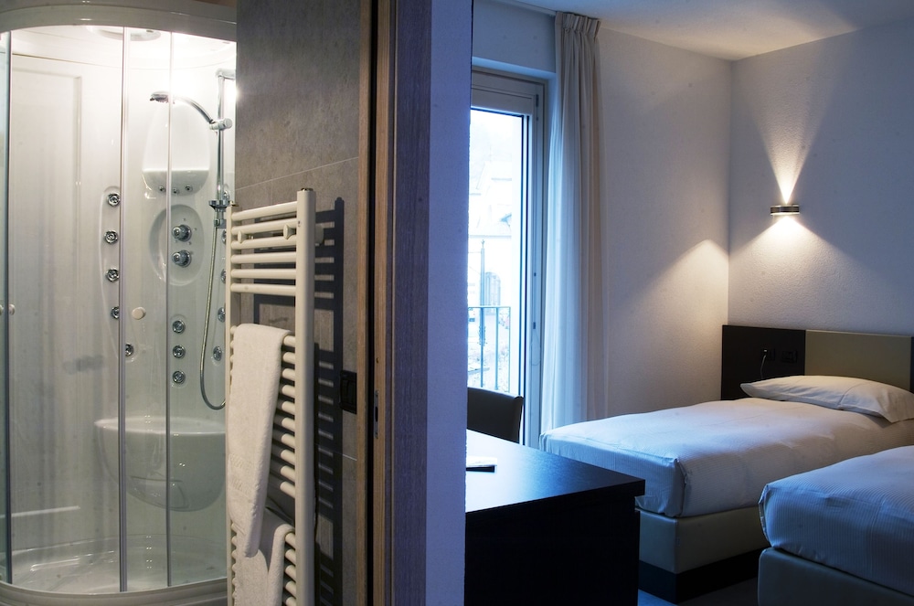 

Bologna - Valtellina, Montagna Italia - Hotel San Lorenzo Chiavenna