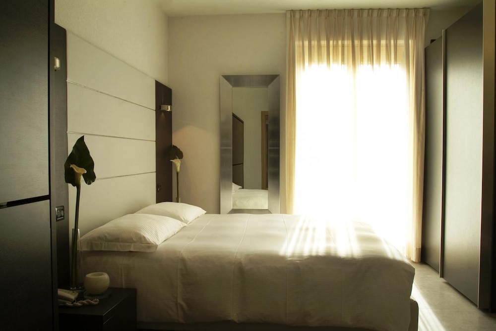 

Bari - Chiavenna - Hotel San Lorenzo Chiavenna