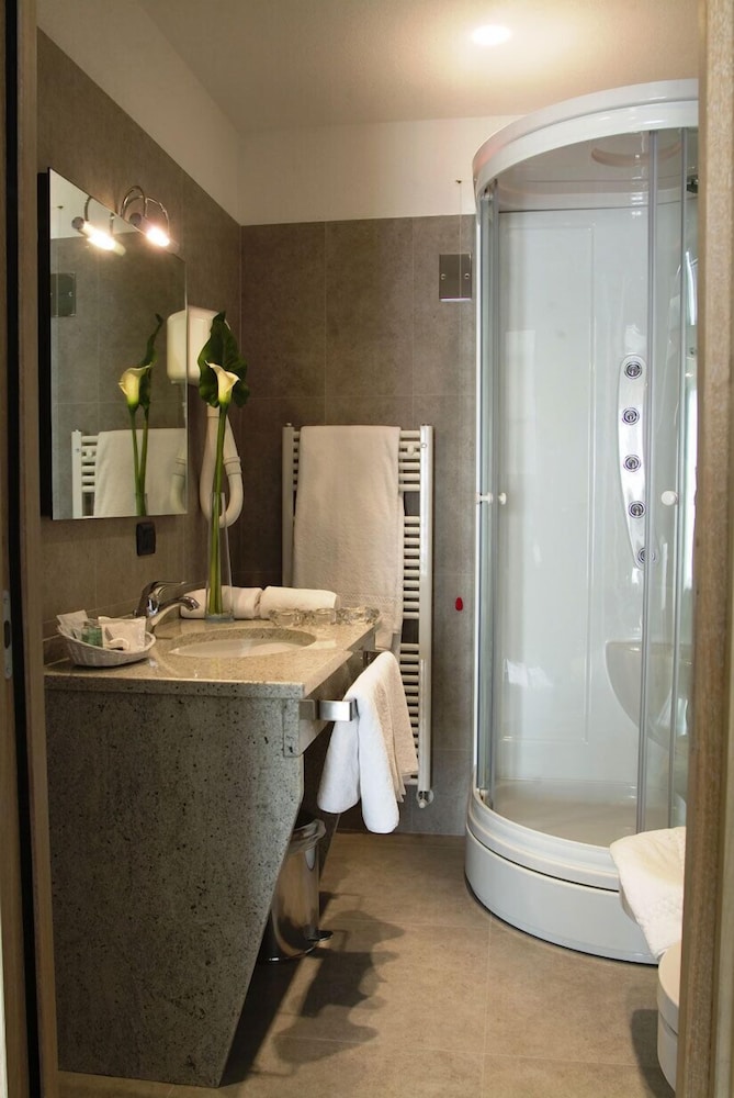 

Bologna - Chiavenna - Hotel San Lorenzo Chiavenna