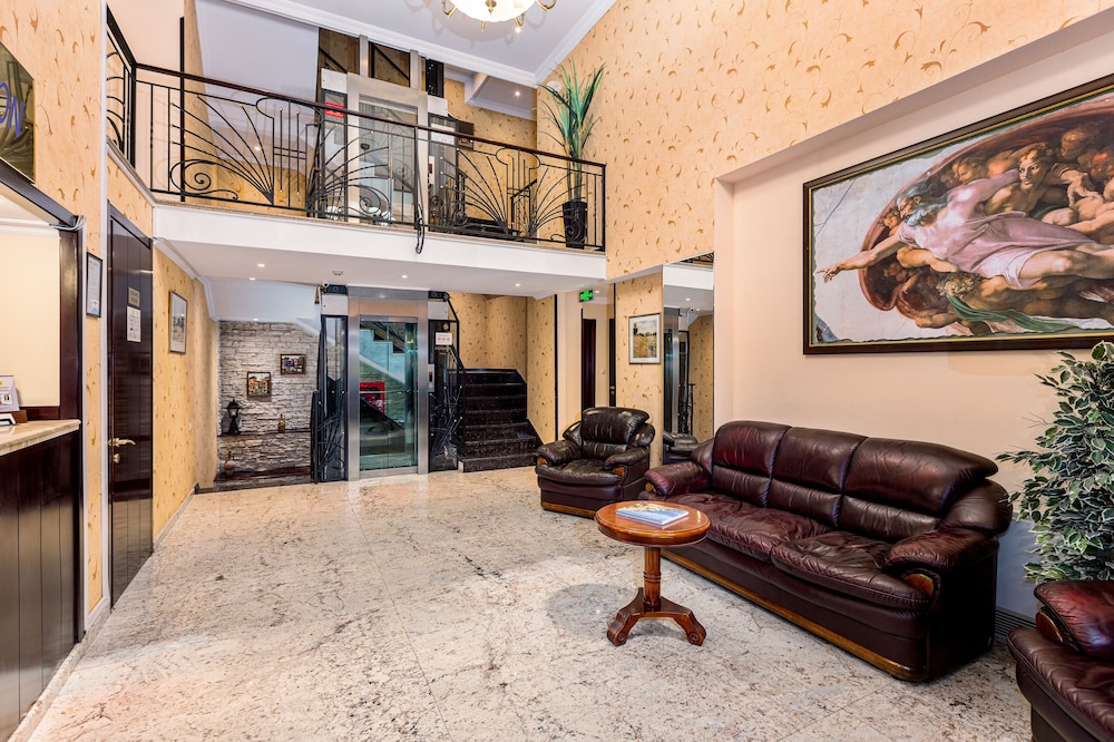 

Verona - Tbilisi - Sharden Hotel