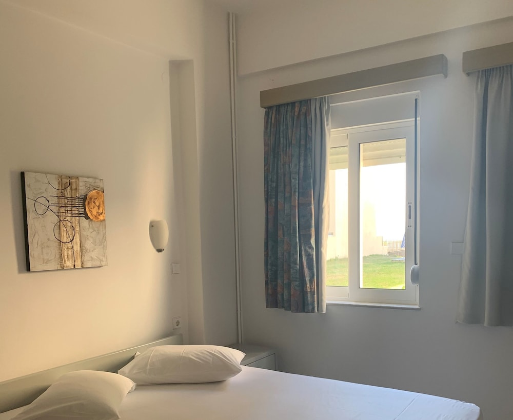 

Bologna - Kato Daratsos - Ermis Suites