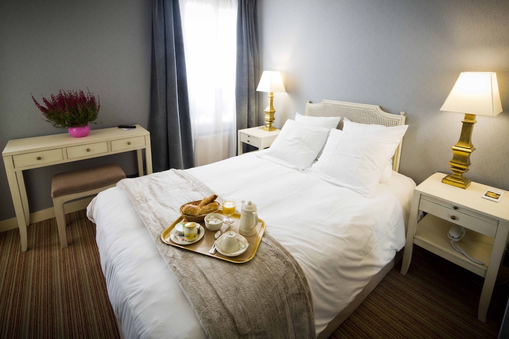 

Verona - Neuilly-sur-Seine - Champerret Heliopolis