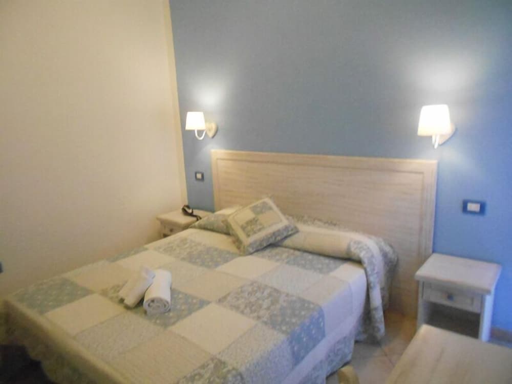 

Roma - Golfo Aranci - Hotel Tabby