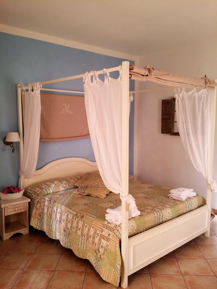 

Roma - Golfo Aranci - Hotel Tabby