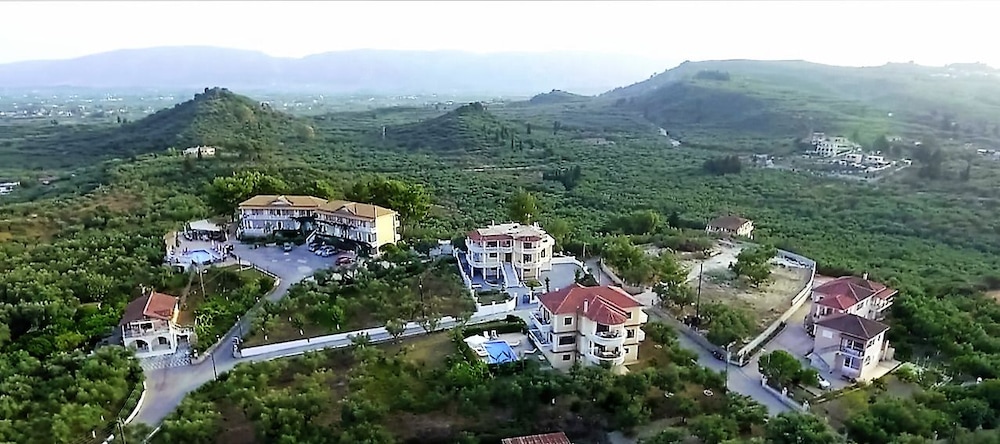 

Bari - Alykes - Zante View Studios & Villas