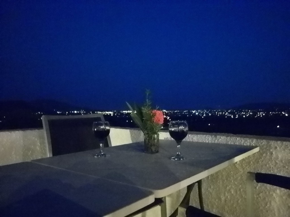 

Napoli - Alikanas - Zante View Studios & Villas
