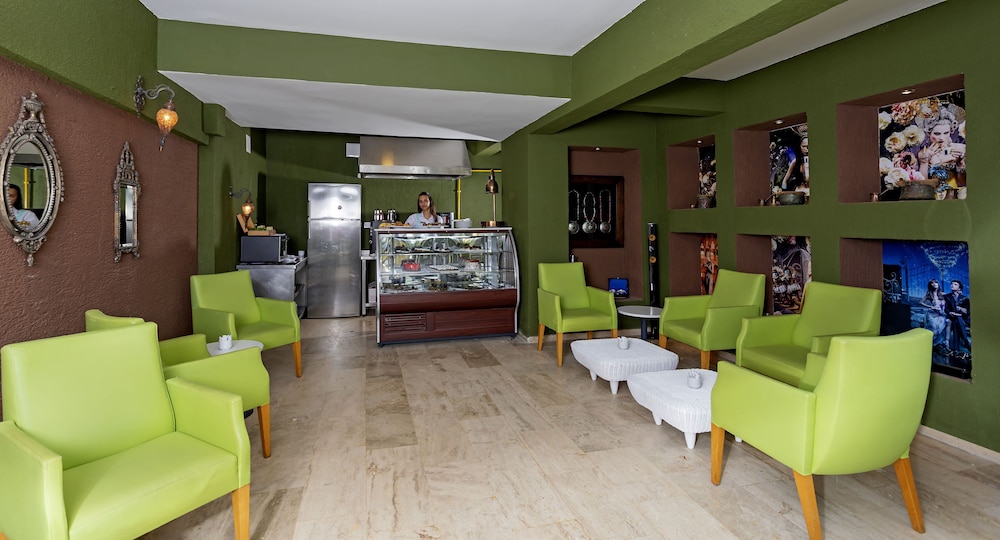 

Venezia - Turgutreis - Charm Beach Hotel - All Inclusive