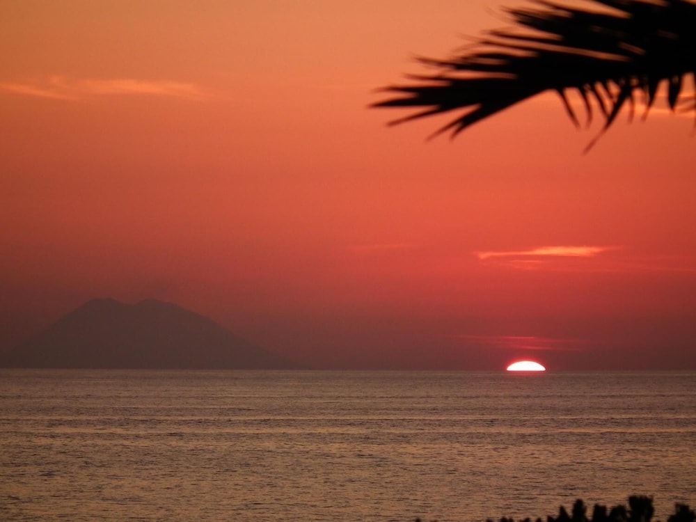

Pescara - Tropea - Villaggio Athragon
