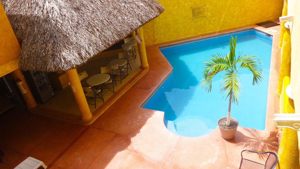 

Milano - Acapulco - Villas La Lupita
