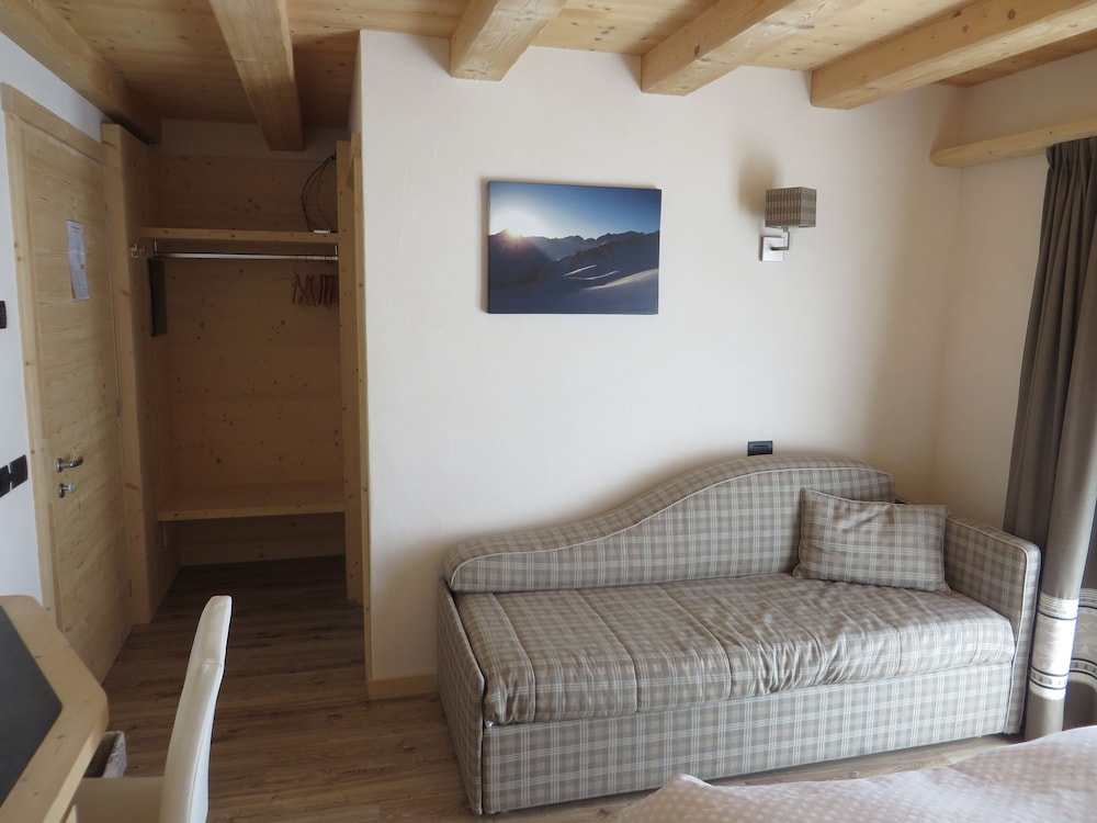 

Roma - Livigno - Ecohotel Chalet des Alpes