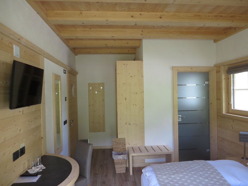 

Milano - Livigno - Ecohotel Chalet des Alpes