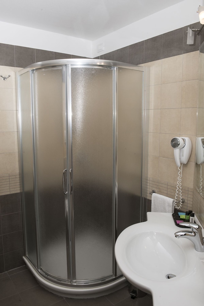 

Brindisi - Reggio Emilia - Hotel Corte Business