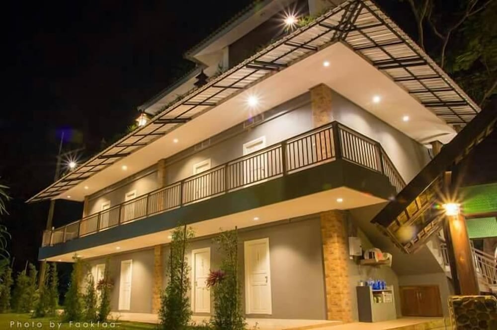 

Roma - Chiang Rai - Season Namkorn Resort
