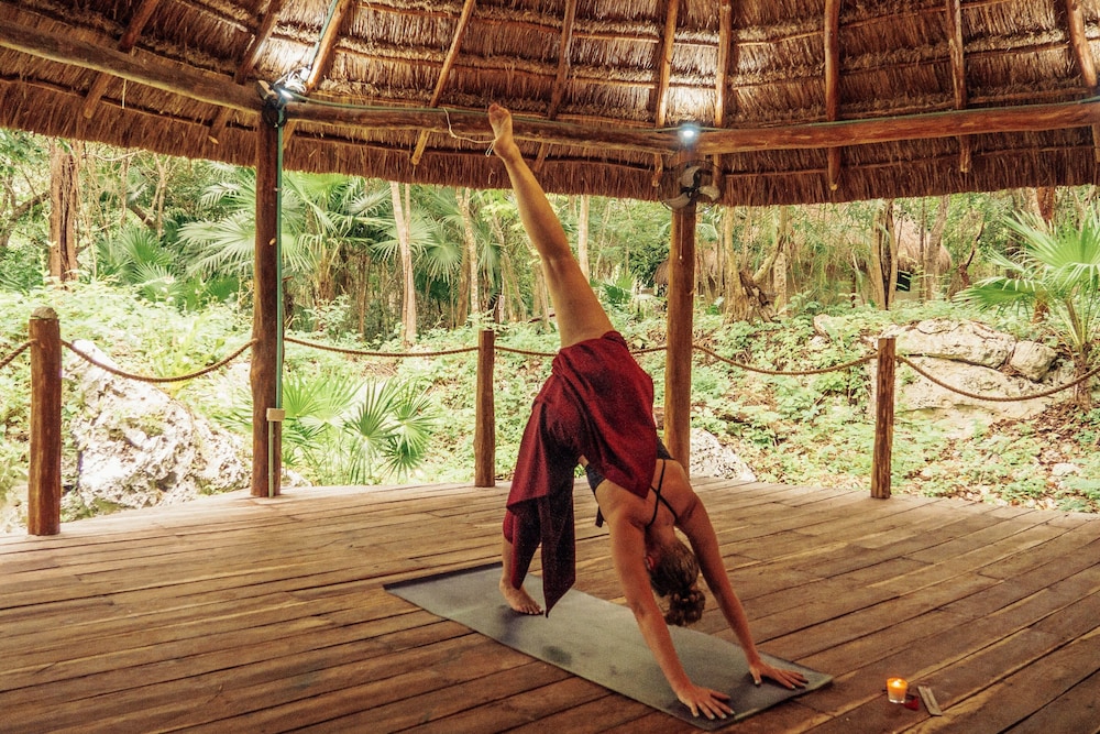 

Bologna - Puerto Aventuras - Akumal Natura Glamping