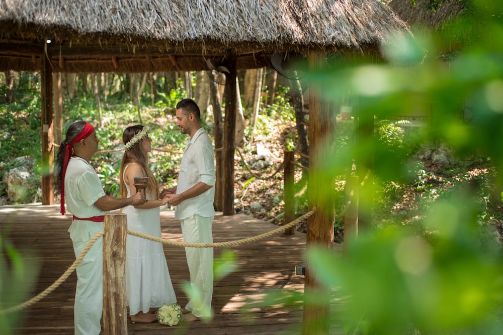 

Verona - Puerto Aventuras - Akumal Natura Glamping