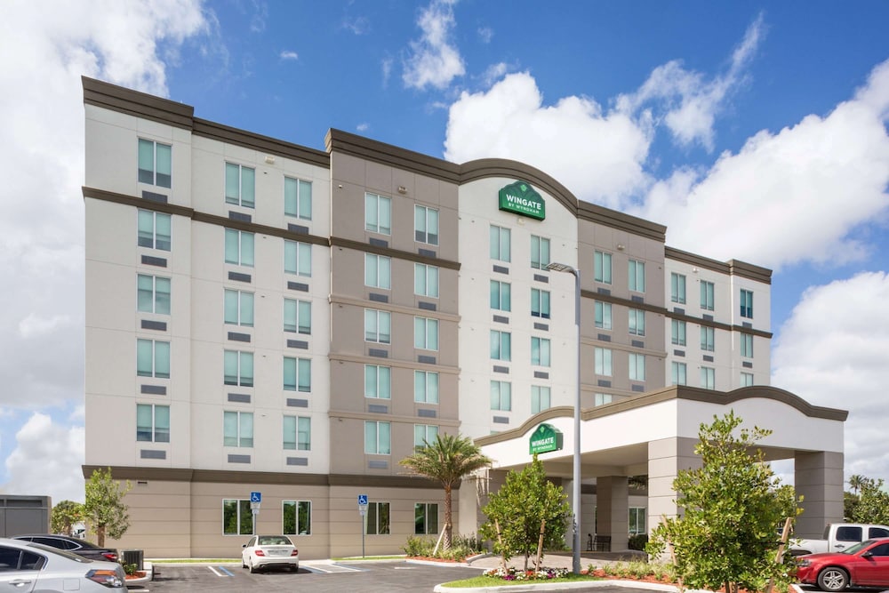 

Palermo - Miami (FL) - Wingate by Wyndham Miami Airport