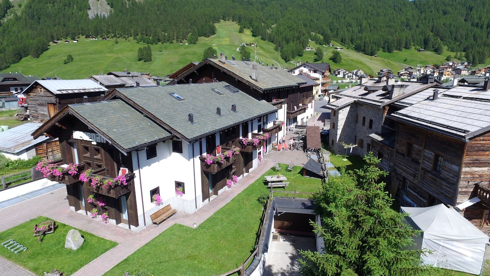 

Milano - Livigno - Residence Nevegall