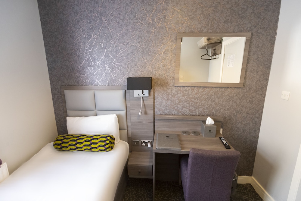 

Roma - Ealing - Comfotel PRPL