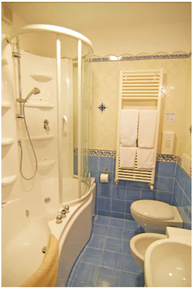 

Milano - Praiano - Hotel Due Torri