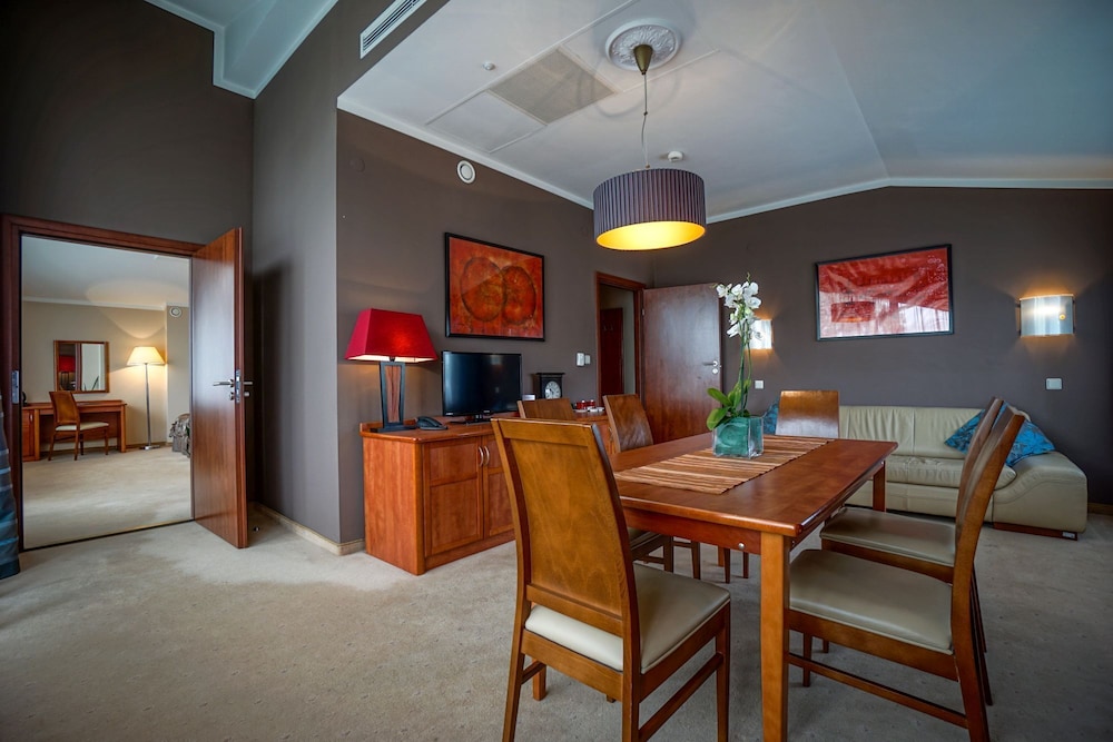 

Ancona - Cracovia - Farmona Hotel Business & SPA