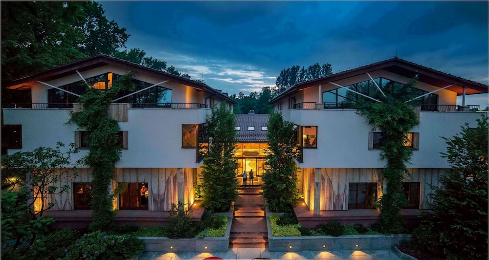 

Verona - Cracovia - Farmona Hotel Business & SPA