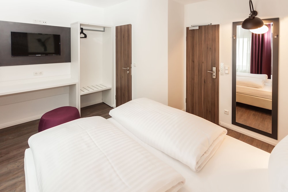 

Trieste - Amburgo - Hotel West