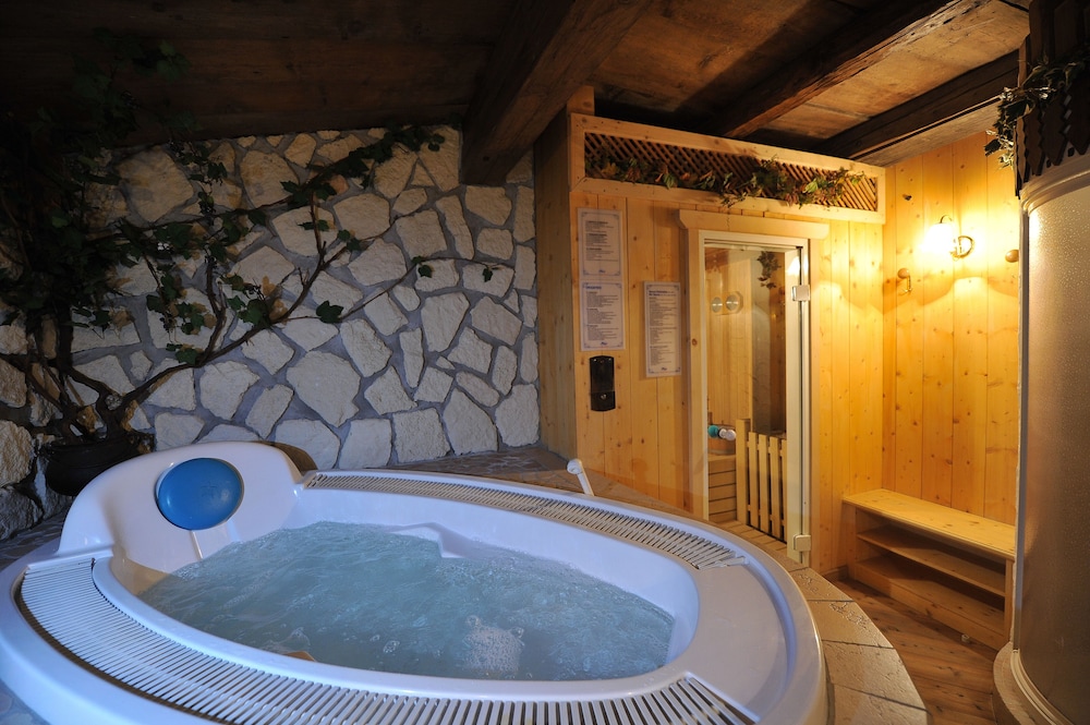 

Milano - Canazei - Hotel Cristallo