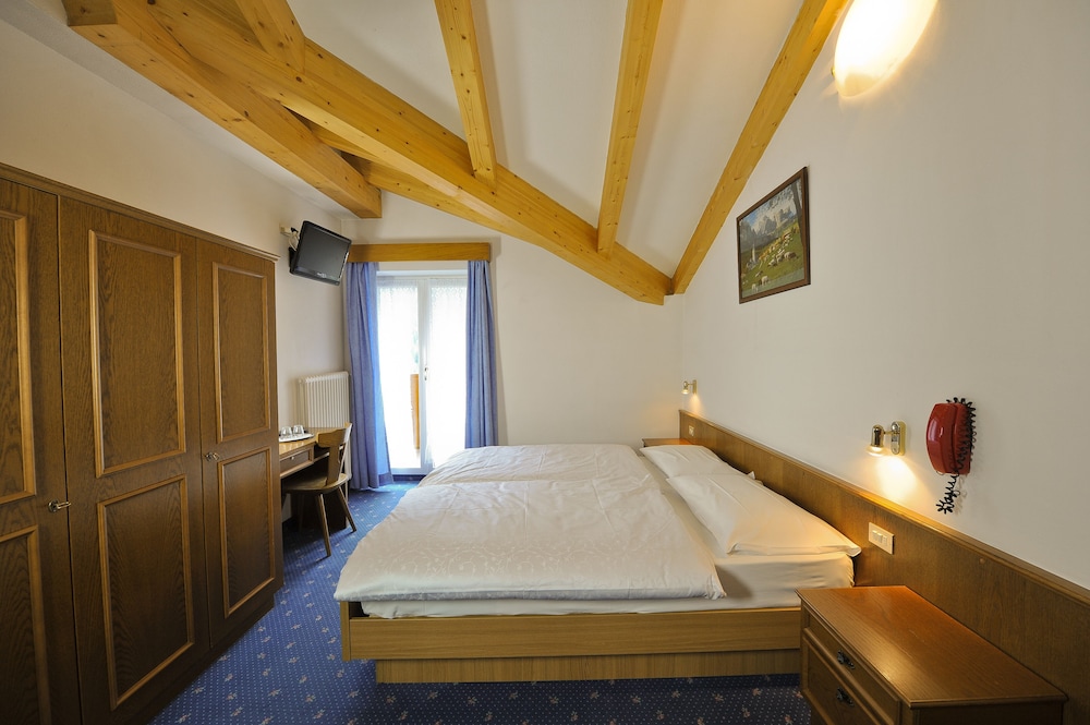 

Napoli - Moena - Hotel Cristallo