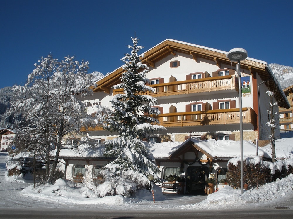 

Brindisi - Val di Fassa, Montagna Italia - Hotel Cristallo