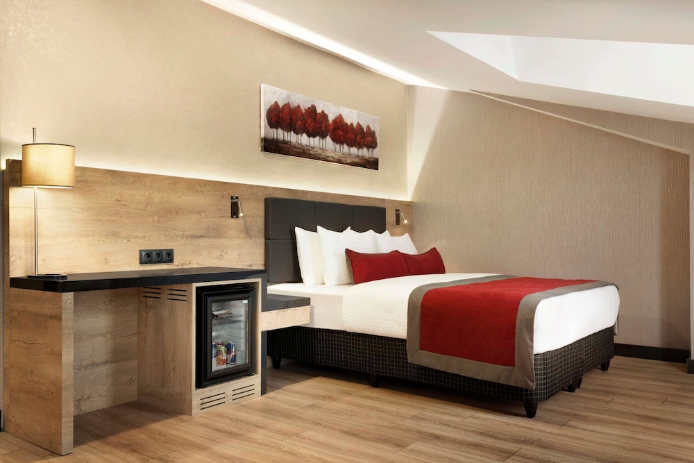 

Milano - Gebze - Ramada Encore By Wyndham Gebze