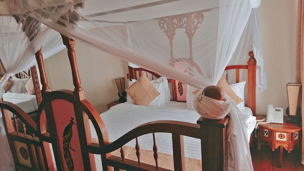 

Milano - Mangapwani - Royal Cliff Zanzibar
