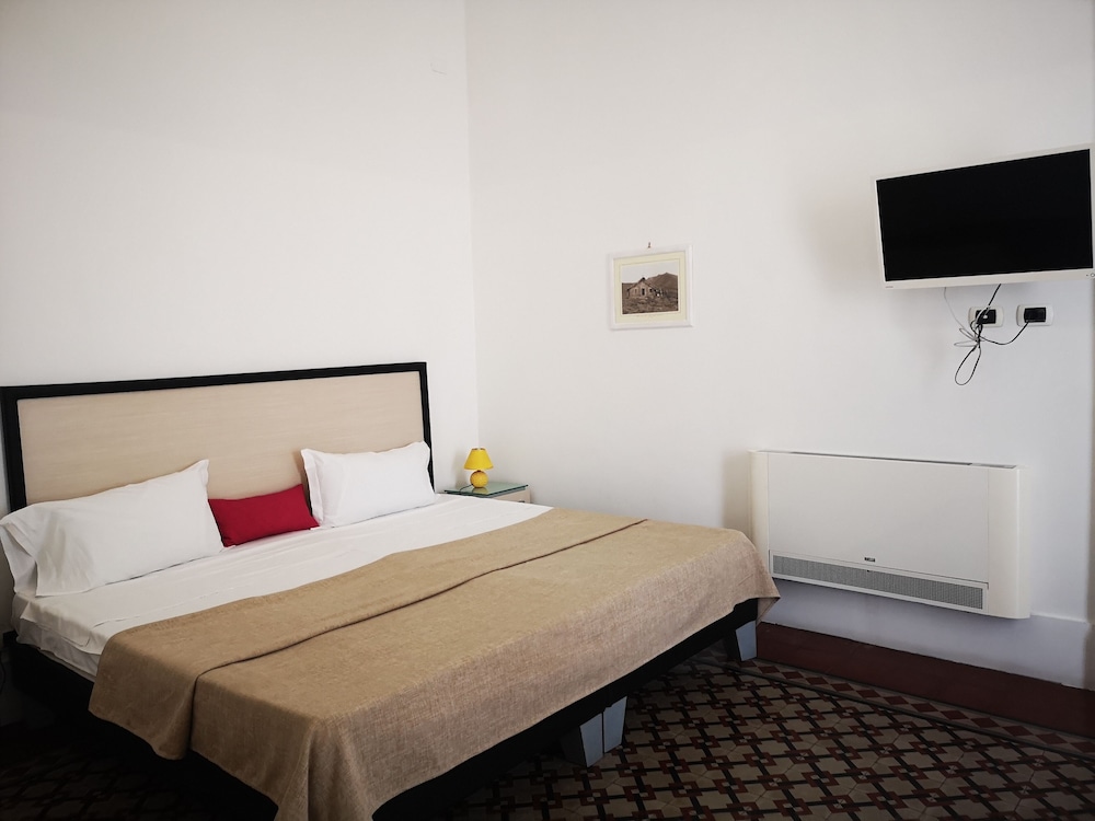 

Cagliari - Catania - Hotel Valentino