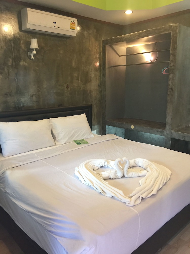 

Milano - Koh Chang - The White Elephant Resort