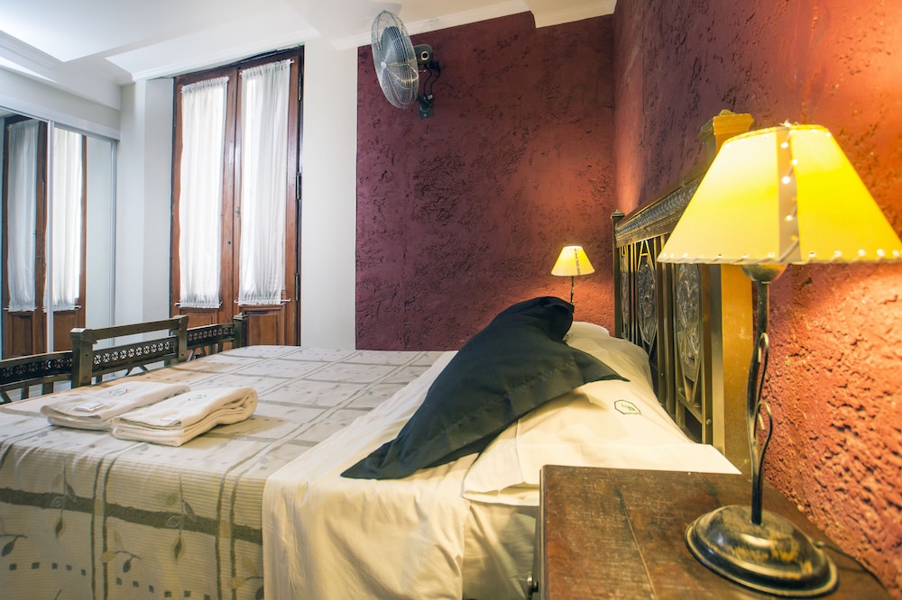 

Milano - Buenos Aires - Hotel Parada