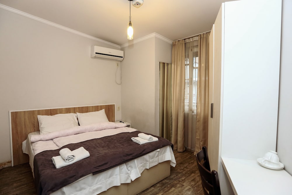

Roma - Saburtalo - Hotel Rustaveli 36 by SAME
